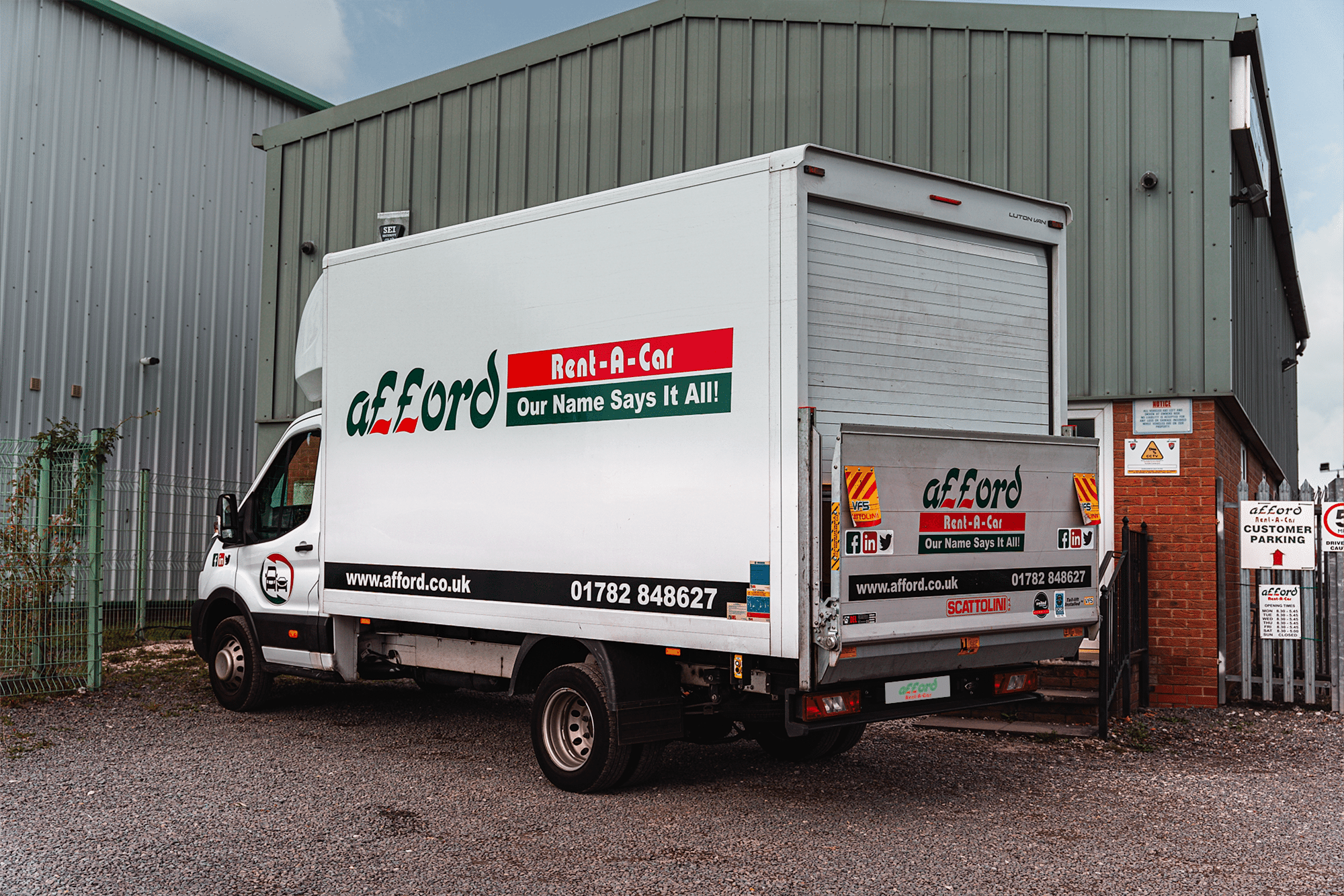 Large Van hire stoke-on-trent staffordshire, luton box van hire stoke-on-trent staffordshire, cheshire